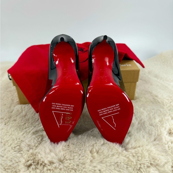 Christian Louboutin Pigalle Pointed Toe Pump - Picture 4 of 6